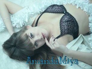 AmandaMiya