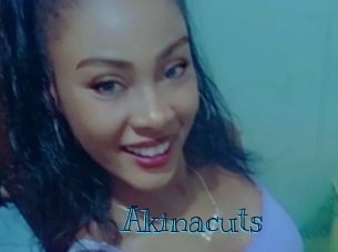 Akinacuts