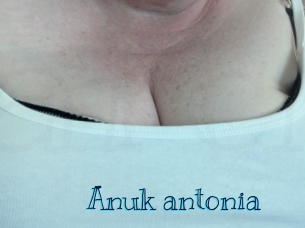 Anuk_antonia