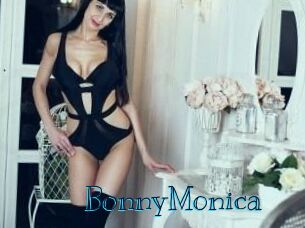 Bonny_Monica