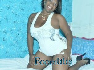 BoomTits