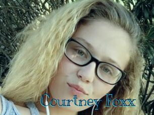 Courtney_Foxx