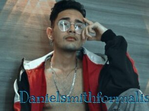 Danielsmithformalis