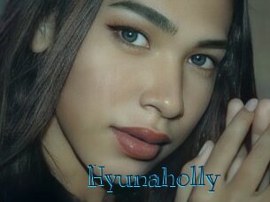 Hyunaholly
