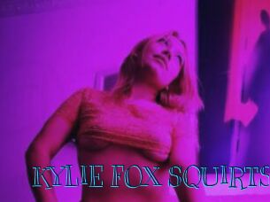 KYLIE_FOX_SQUIRTS