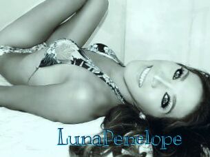 LunaPenelope