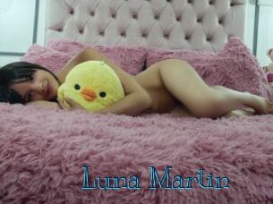 Luna_Martin