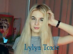 Lylya_Toxic