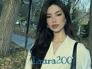 Laura200