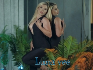 Luna_vee
