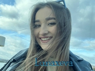 Lunaxeva