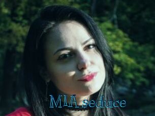 MIA_seduce