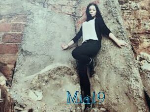 Mia19