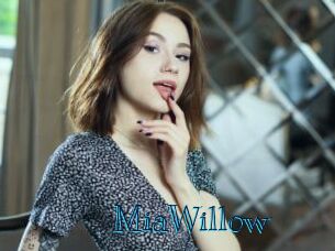 MiaWillow