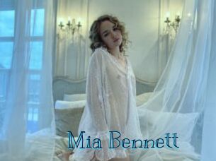 Mia_Bennett