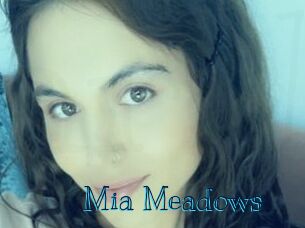 Mia_Meadows