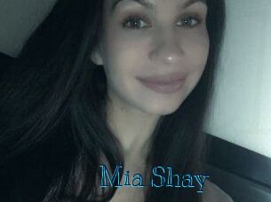 Mia_Shay