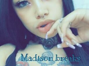 Madison_breaks