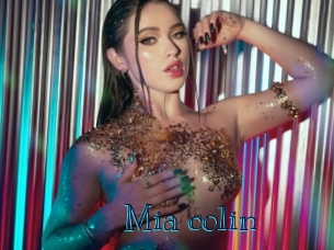Mia_colin