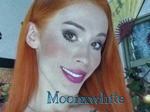 Moonxwhite