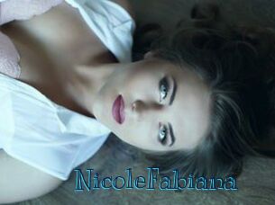 NicoleFabiana