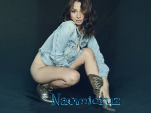 Naomicruz