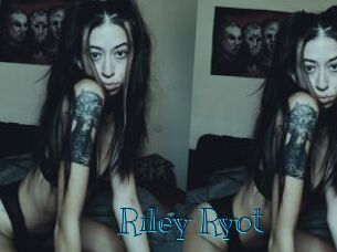 Riley_Ryot