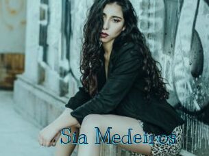 Sia_Medeiros