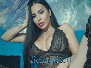 Selenahott