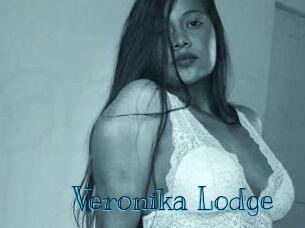 Veronika_Lodge